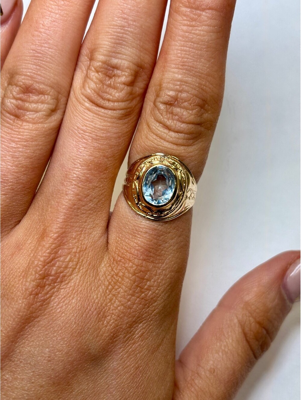 14k Yellow Gold Topaz Ring